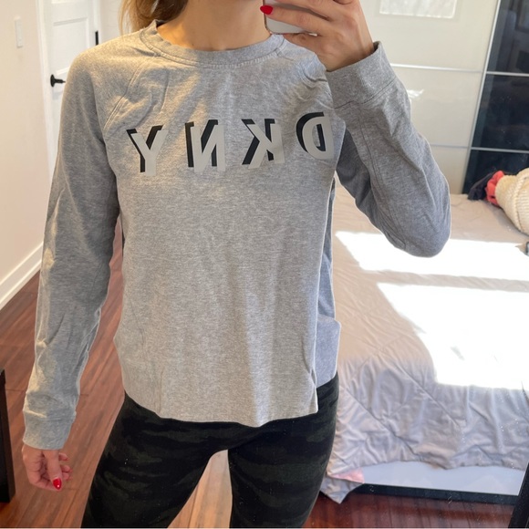 DKNY Sport top, Size: M, like new condition - Picture 4 of 6